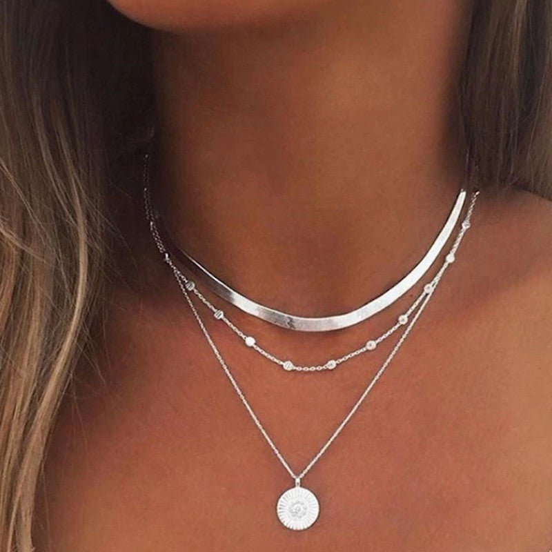 COLLIER MULTIRANG COULEUR ARGENTÉ